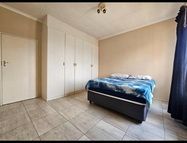 2 BEDROOM TOWNHOUSE FOR SALE IN ERAND GARDENS